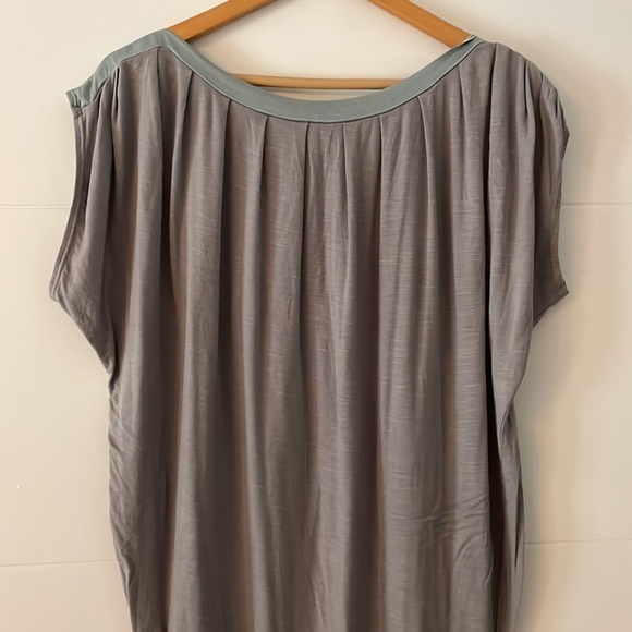Anthropologie Y2k Slouchy tunic With Beaded Beckline Details - Picture 5 of 6